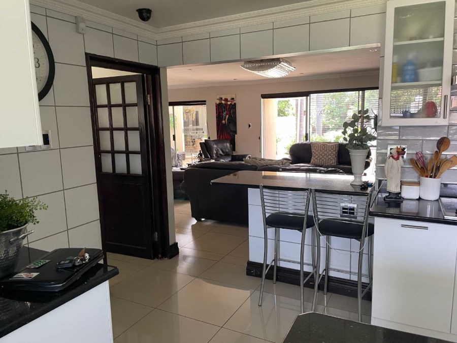 4 Bedroom Property for Sale in Heuwelsig Free State